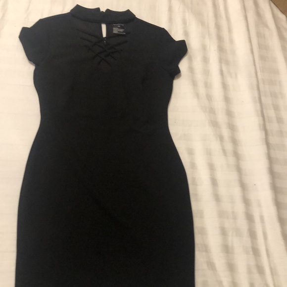 Guilty black dress - Picture 3 of 4